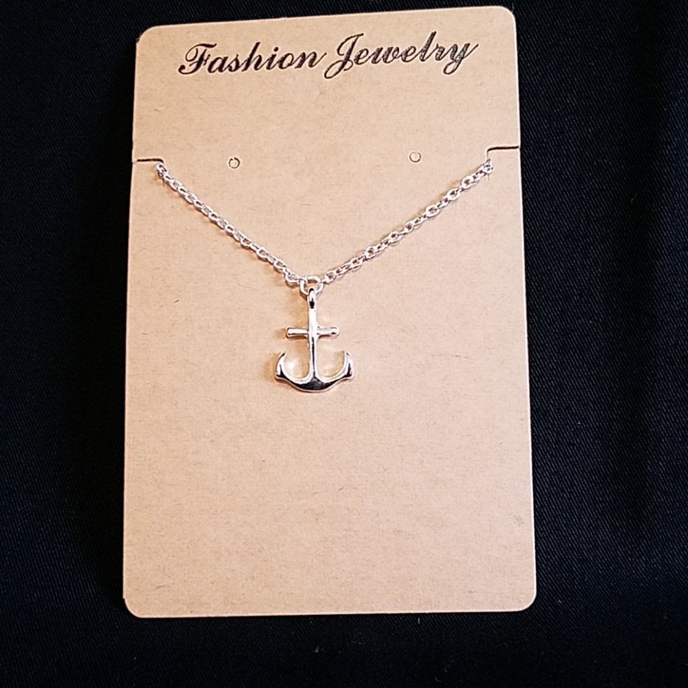 Anchor necklace